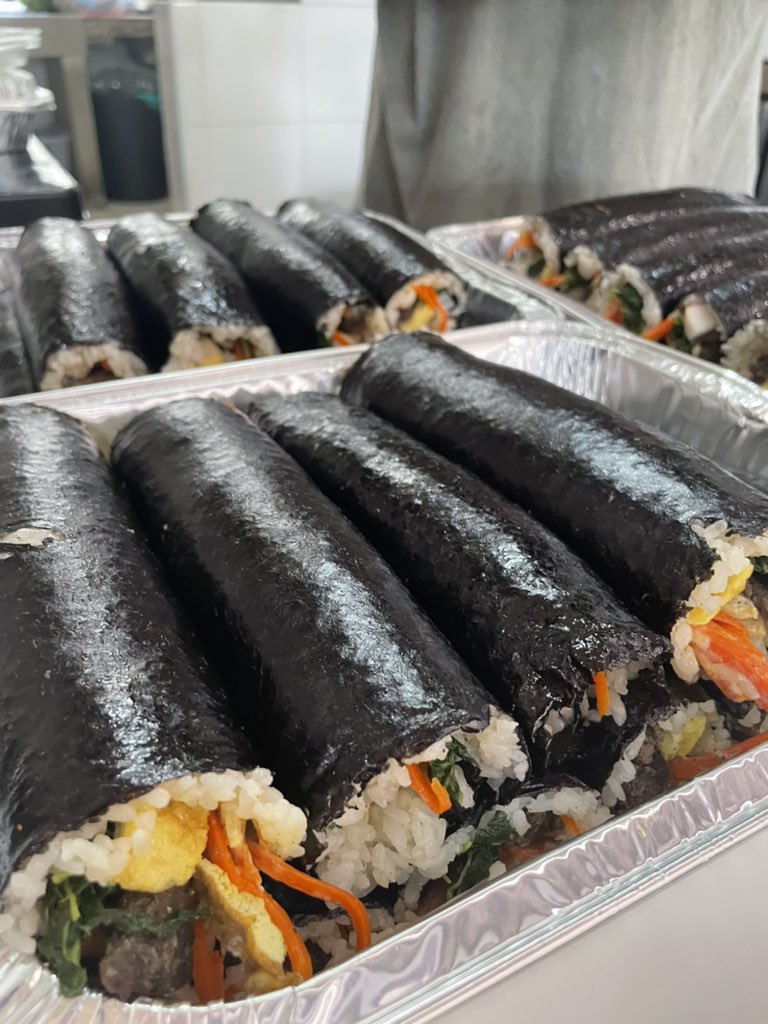 ganshik77's tweet photo. Bosan dah makan makanan raya? 

Meh makan halal korean food pulak 🧡 
Kami buka hari ni pkl 3-10mlm https://t.co/w0g3NuLs8f