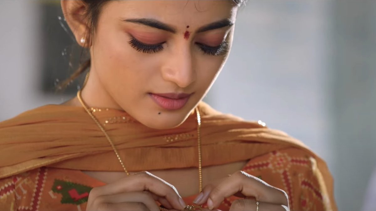 muthukumar_m1's tweet photo. Beautiful actress @anandhiactress 💙💙
Snaps on #RaavanaKottam
Movie
#kayal
#kayalananthi
#shanthanu https://t.co/KjSK84Cg3O