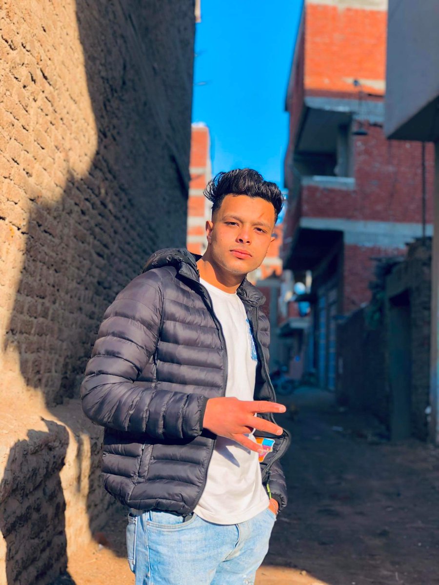 دراعي جدع ودضهري اجدع عشان شايل شلتي بطولي☝🏻