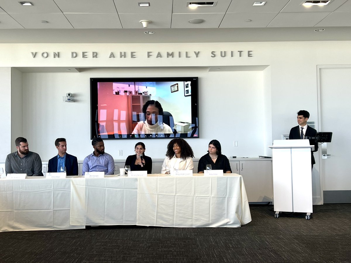 Thanks seniors for your words of wisdom on “The Undergraduate Student Experience at LMU” panel for the Board of Trustees student life committee. Moderated by ASLMU President Saul. Panelists: Alaysia, Obioma, RC @LMUBellarmine, Christina @SeaverLMU, Ruby @LMUsftv, Chris @LMUCBA