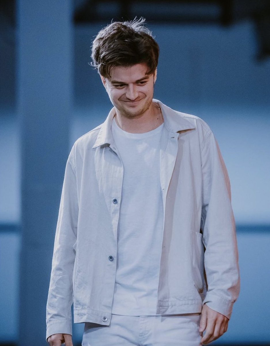 joe keery zone tweet media