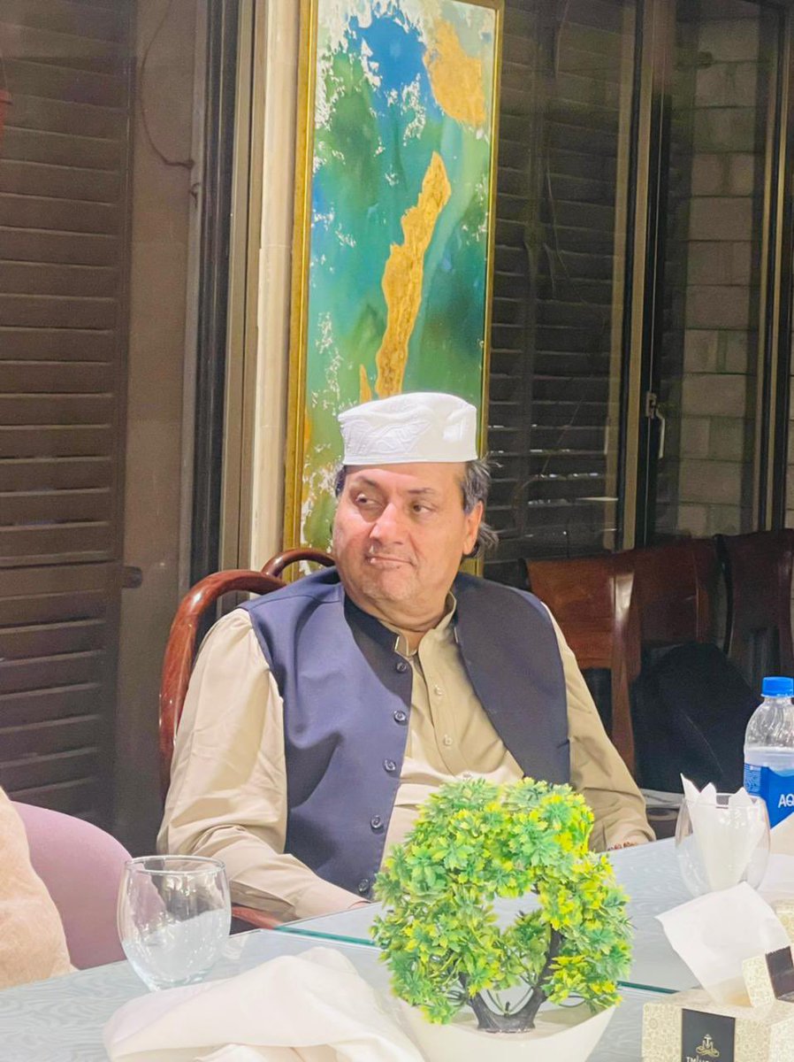 rahimshahUSA's tweet photo. Please join us in celebrating #dircapday A symbol of Honour &amp; Respect.
2nd May,

#DirCaps #ExploreDir #ديروجۍ_ټوپۍ #culture #caps #News #Dir #tradition https://t.co/OBiyH1ppVx