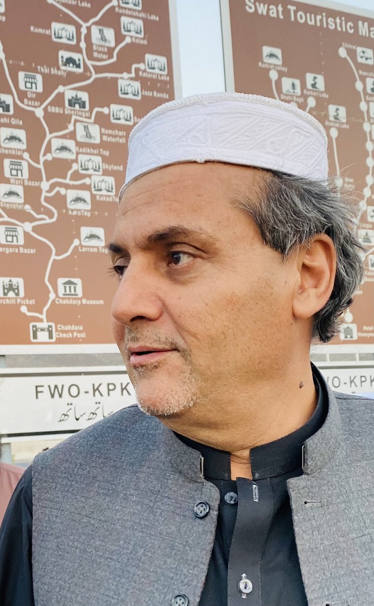rahimshahUSA's tweet photo. Please join us in celebrating #dircapday A symbol of Honour &amp; Respect.
2nd May,

#DirCaps #ExploreDir #ديروجۍ_ټوپۍ #culture #caps #News #Dir #tradition https://t.co/OBiyH1ppVx