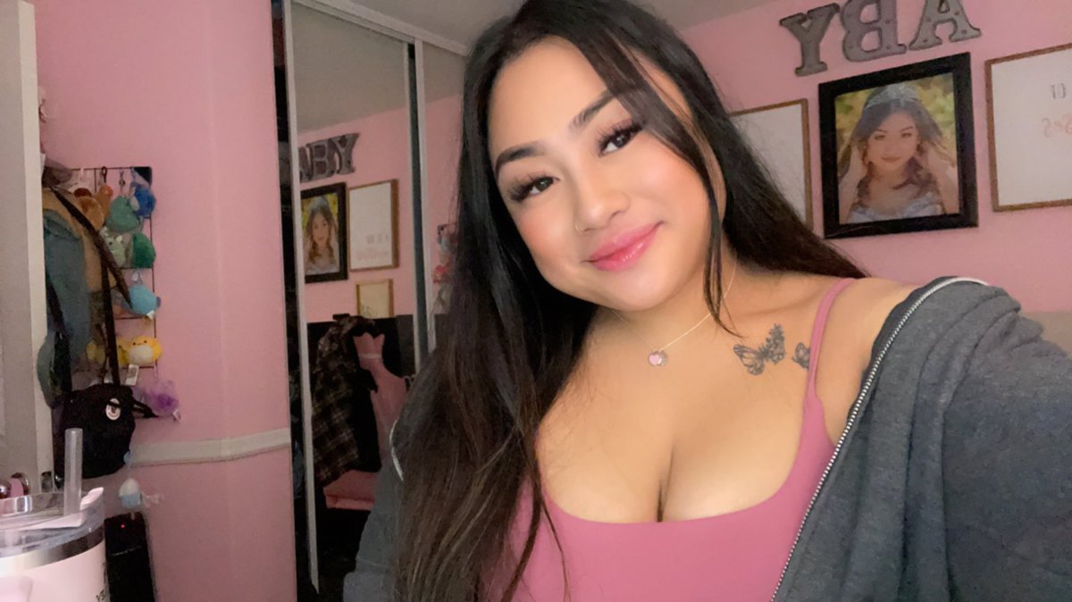 princessabyyy's tweet photo. i am so 😚🤭🥰💜✨🌸🩷 https://t.co/PXvB1rdsgV