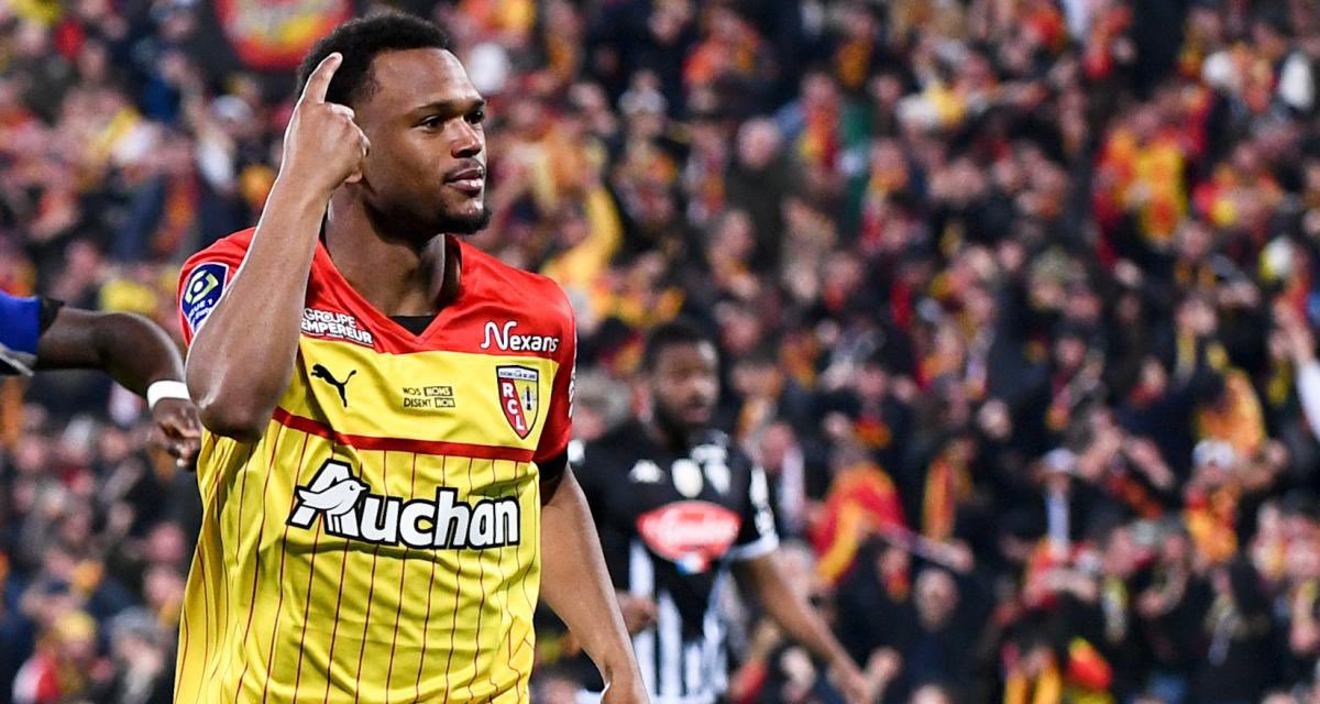 Très belle ITW de <a href="/LoisOpenda/">Ikoma-Loïs Openda</a> dans <a href="/lequipe/">L'Équipe</a> du jour.
L’un des fers de lance des Sang &amp; Or décrit ses axes de progression et détail les leviers activés avec <a href="/SiebeHannosset/">Siebe Hannosset</a> dont il récolte les fruits depuis plusieurs semaines.
Belle mise en perspective du travail invisible.
#RCL