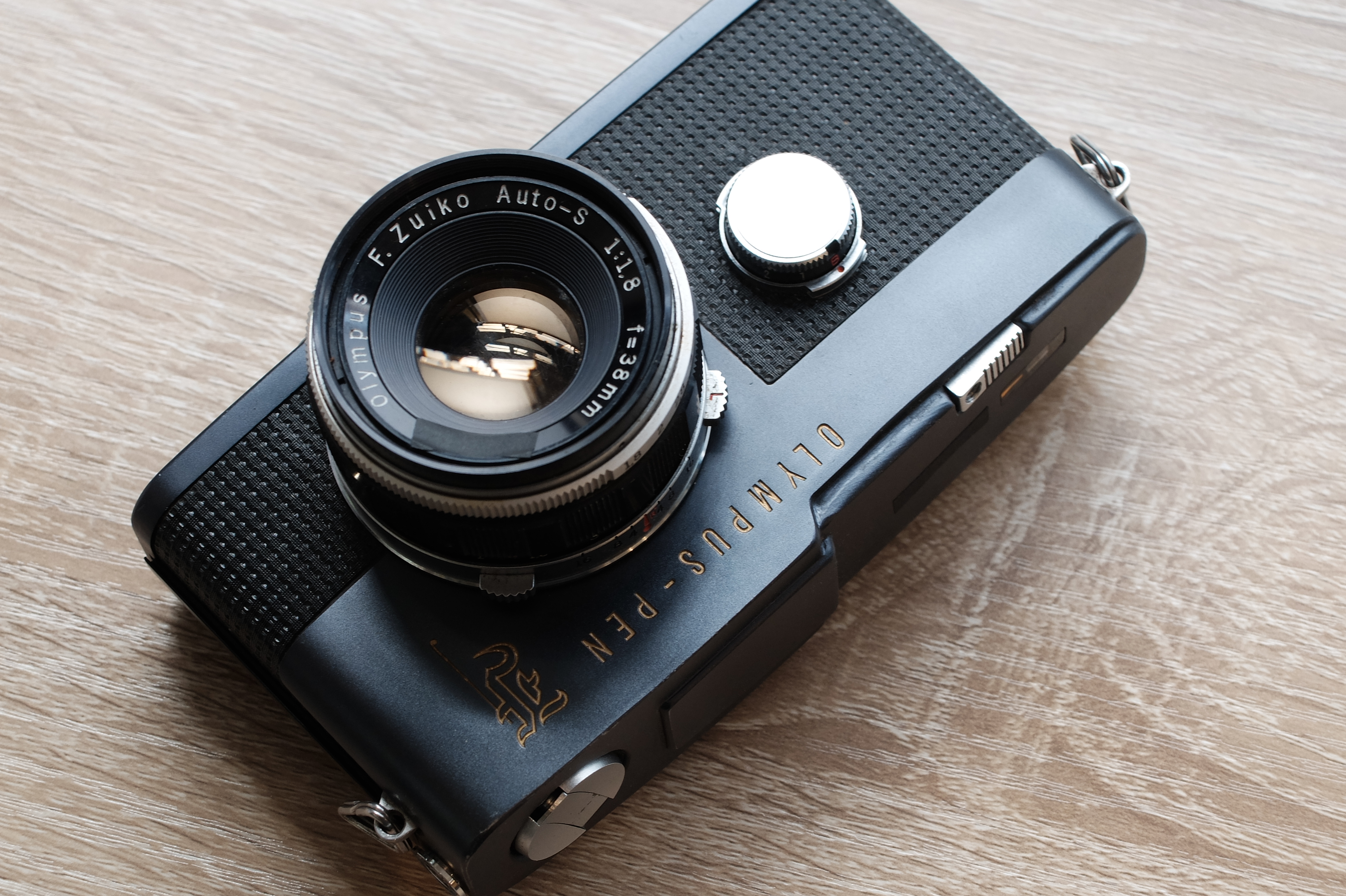 Olympus Pen-F 花文字 F.Zuiko 38mm F1.8 Olympus Pen-F 花文字 F.Zuiko 38mm F1.8