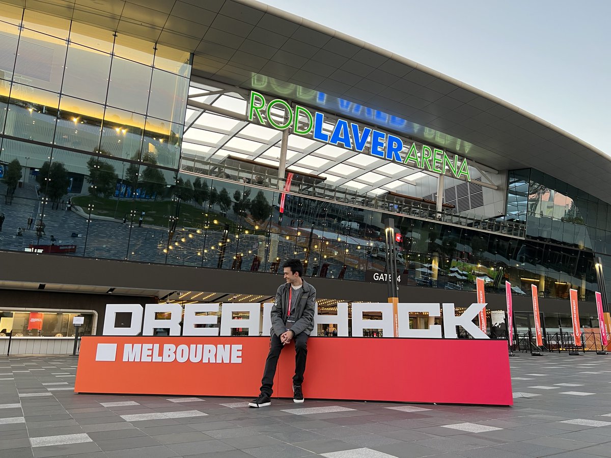 Jackbuzza's tweet photo. Thats wrap on Dreamhack Melbourne 2023
was great to chat with so many creators and industry people. Hopefully we can do it all again at PAX

Mad props to @itsBenCook and @ItsNickWatson who did photos for all the creators in the lounge (Follow them we appreciate them) https://t.co/X9UirZd9mh