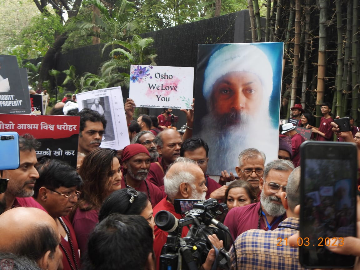 KhushiC56387496's tweet photo. Osho commune is a VISION of Enlightened Master ,Few currupt trustees who have no Respect for Master are trying to distruct the place,Pls come forward to Save Osho Ashram Pune
#Saveosholegacy
@wIPO
@USPto
@INTA
@WorldIPReview
@EPOorg
@TheCSUSA
@COpyrightOffice https://t.co/SyOCwgPeE1