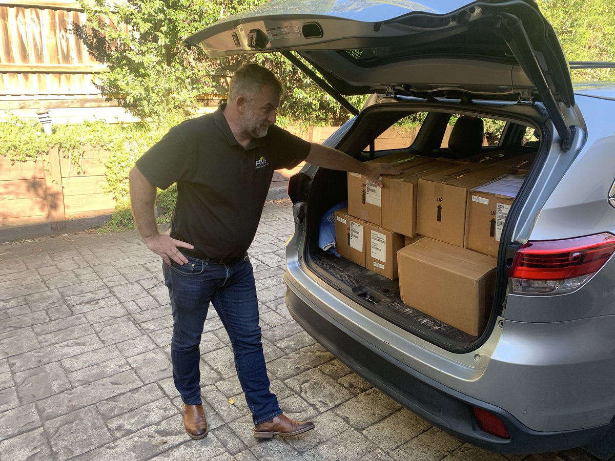 ServicesVacuum's tweet photo. Busy day delivering a truck load of vacuum pumps and spares to Newcastle DPE , Vacuubrand,KNF Edwards and Gast.. we’ll earned BLT for the boys #edwardsvacuum #gasttechnology #vacuubrandaustralia #knfsydney #nsw @ServicesVacuum @Kunnykun #newcastle #dpe #dpie #knfneuberger https://t.co/ldlTfTjA1h