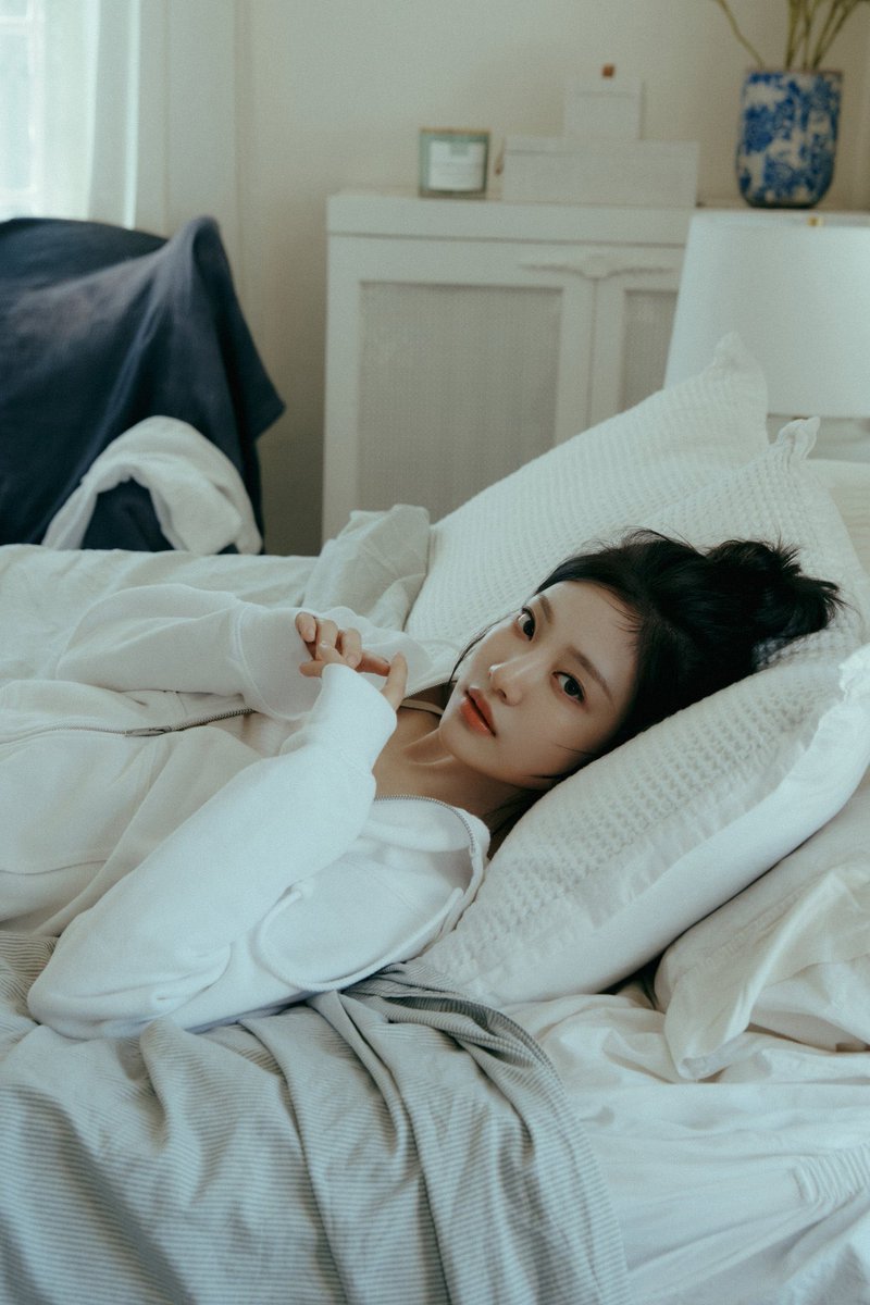 NNVOCALS's tweet photo. Ningning carey is coming give it up for Ningning carey everyone 

NINGNING RUN MY WORLD
AESPA WTMW OUT NOW
#오늘당신의_세계에있는_에스파
#WelcomeToMYWorld https://t.co/PegOkC31yI