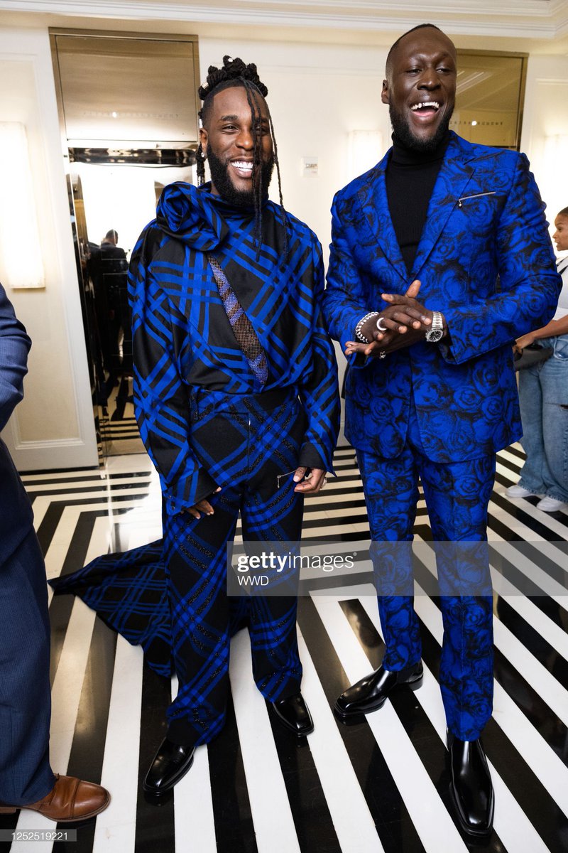AccessBurnaBoy's tweet photo. 📸|. Burna Boy X Stormzy at #MetGala 

#BurnaBoyMetGala
#MetGala2023 
#MetGala https://t.co/KLKX93cHSr