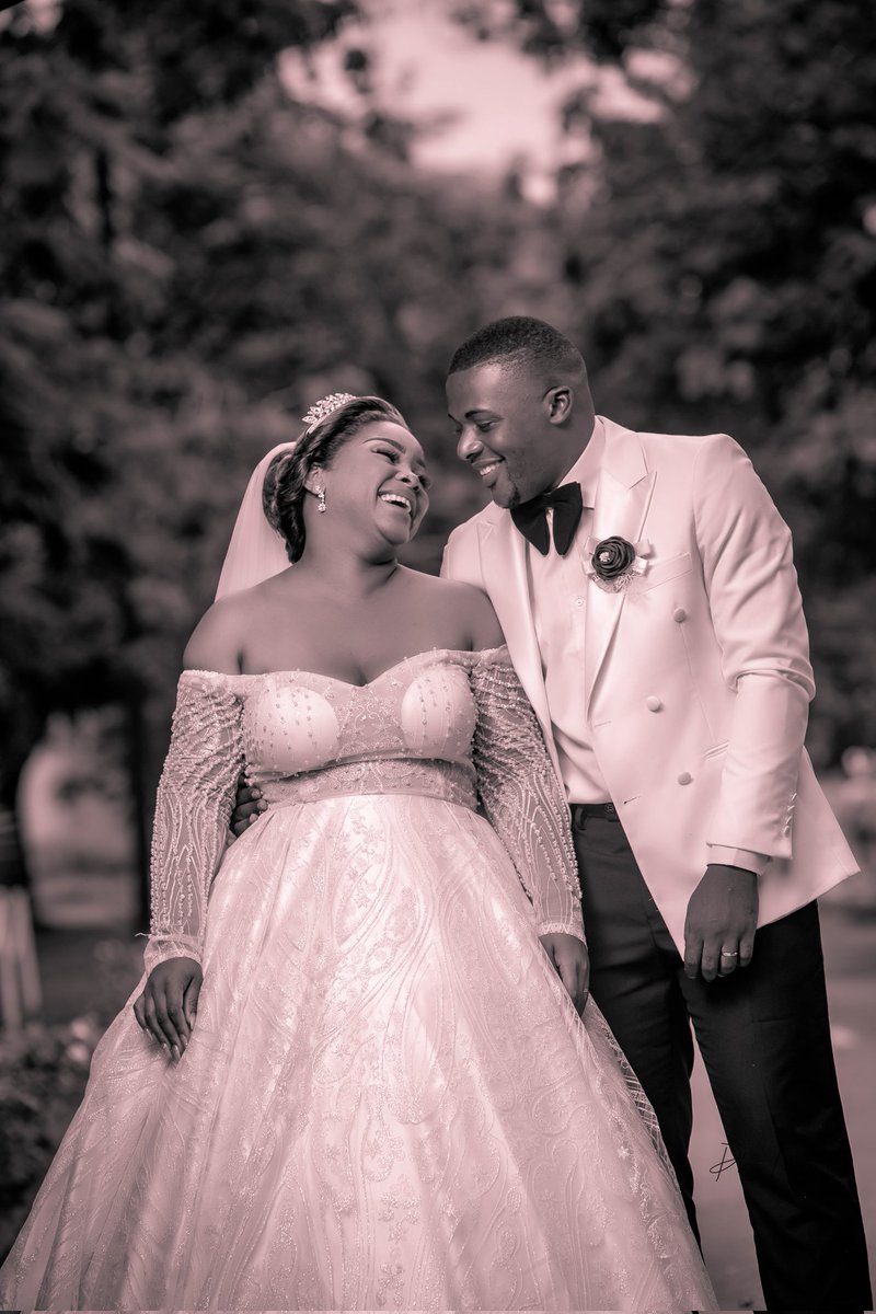 NsumbuPhili's tweet photo. Dans vos moments inoubliables faites-nous confiance, vous ne serez jamais déçu.
Ph. Nsumbu Photography, #Un #Événement, #UneImage ,@Ludovicmilambo @leParrainRDC @PatrickMuyaya @StanysBujakera @EtoileNkusu @serge_nkonde @SergeLuabeya https://t.co/ndtmqUSMVM