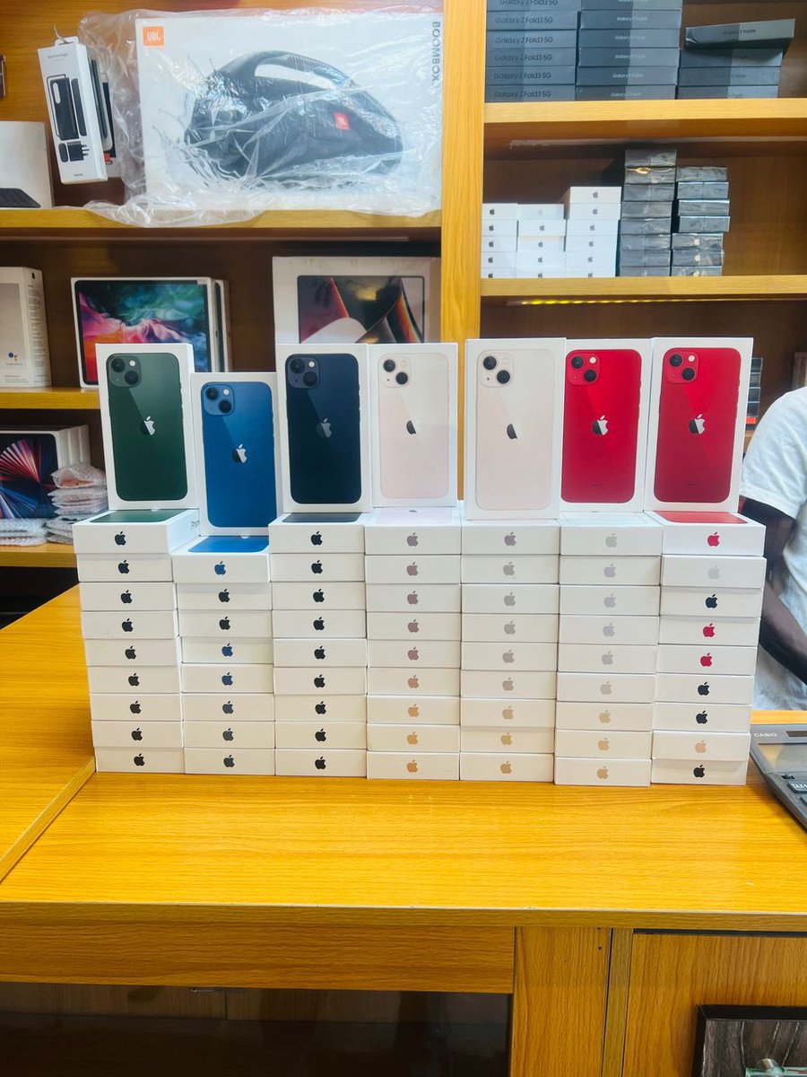 dignified_tm's tweet photo. Hello !
My name is DIGNIFIED TRADESMAN, and I specialize in selling both brand new &amp; used gadgets. I offer a wide range of products, including: 

- iWatches
- Phones
- Game consoles
- Gaming CDs
- Laptops
- AirPods
- iPads
- speakers
- headsets

as well as accessories for all. https://t.co/20zfzw8kMu