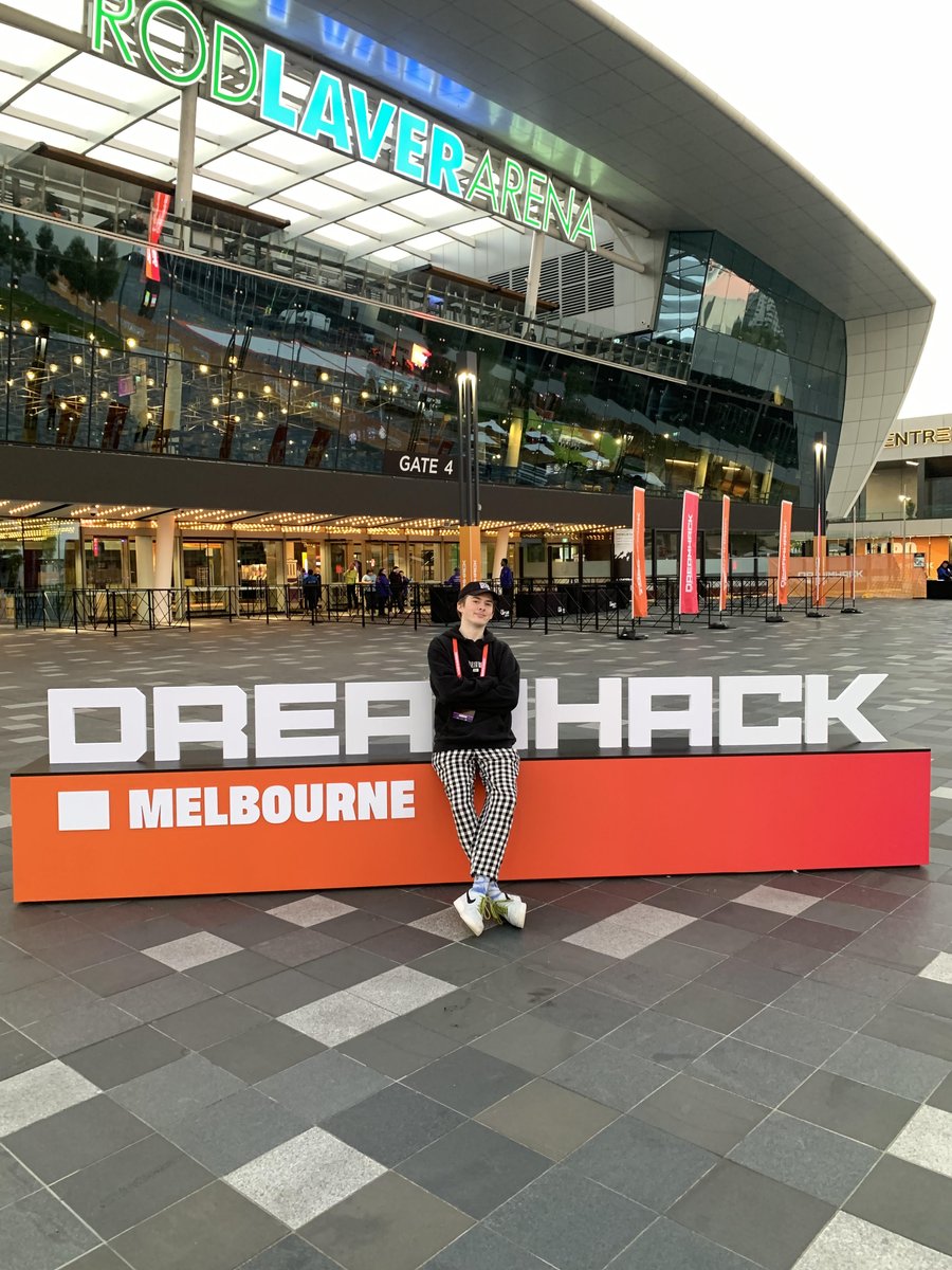 hyper4rchy's tweet photo. Missing all of Dreamhack Melbourne already. Had a blast chatting with friends and fellow creators, Can't wait for PAX in October

Super stoked about these photos taken by @itsBenCook and @ItsNickWatson (they took all creator photos go follow them they're cool af) https://t.co/jGwE8y7UsA