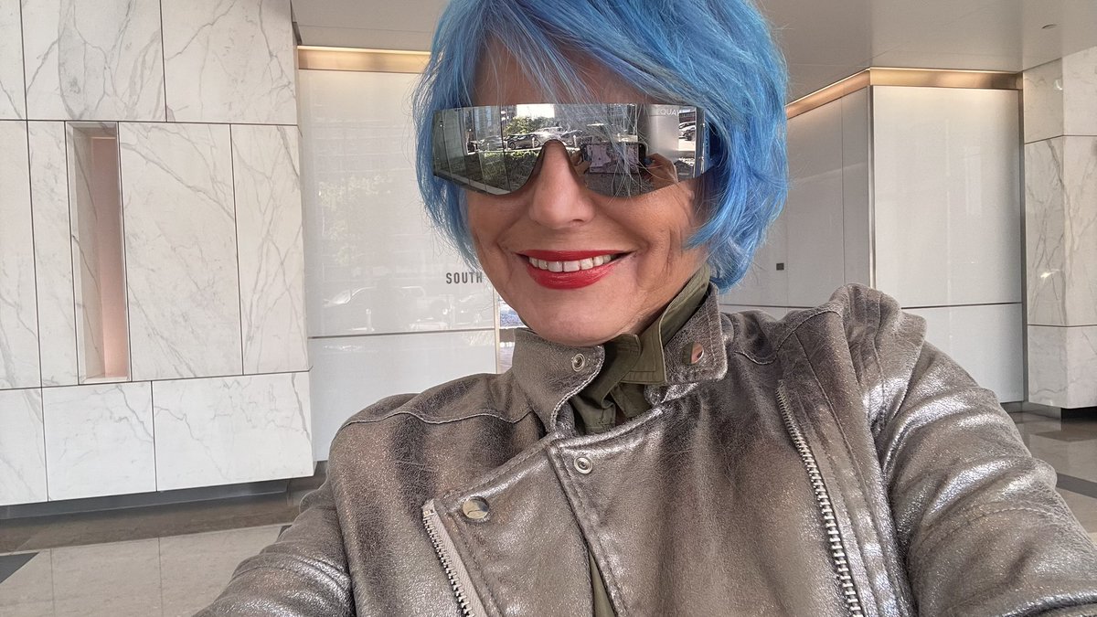 LadyRocketSpace's tweet photo. Tonight
#MoonSilver
trying my #MoonJacket for meeting with #USSpaceForce. May 5 and listening to:
@LilNasX - Star Walkin' (Lyrics) Racing to the moonlight and Iโm speeding https://t.co/gunYrCcbRW via @YouTube
Tonight #MoonSilver @LilNasX at #MetGala
I think I will create @LadyRocketSpace #NFT about that on @spaceibles and get @CopernicSpace #Passport for the @LilNasX song to send it #ToTheMoon