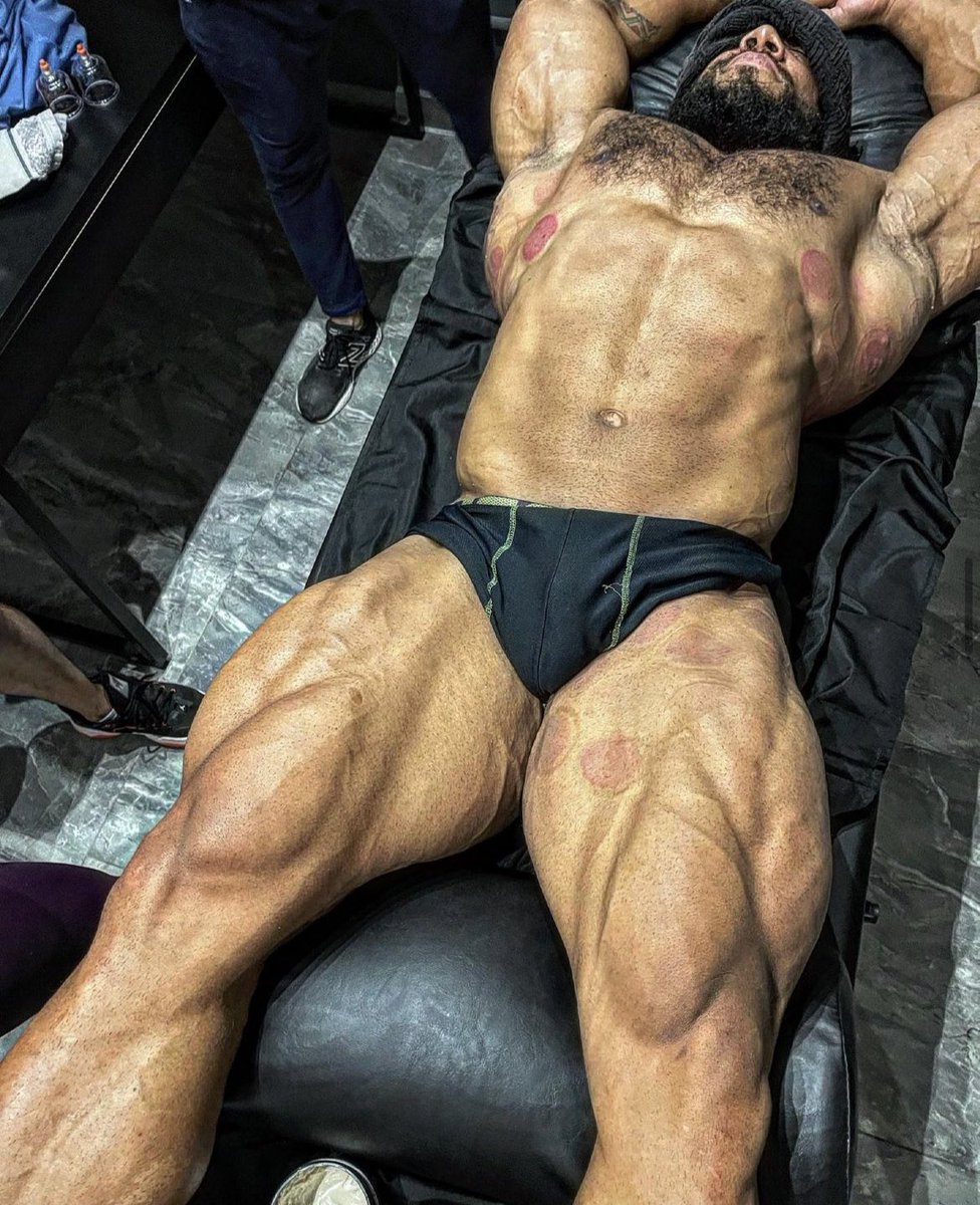 hairy_bb's tweet photo. Sergio Oliva Jr https://t.co/ZvZU1M0jzL