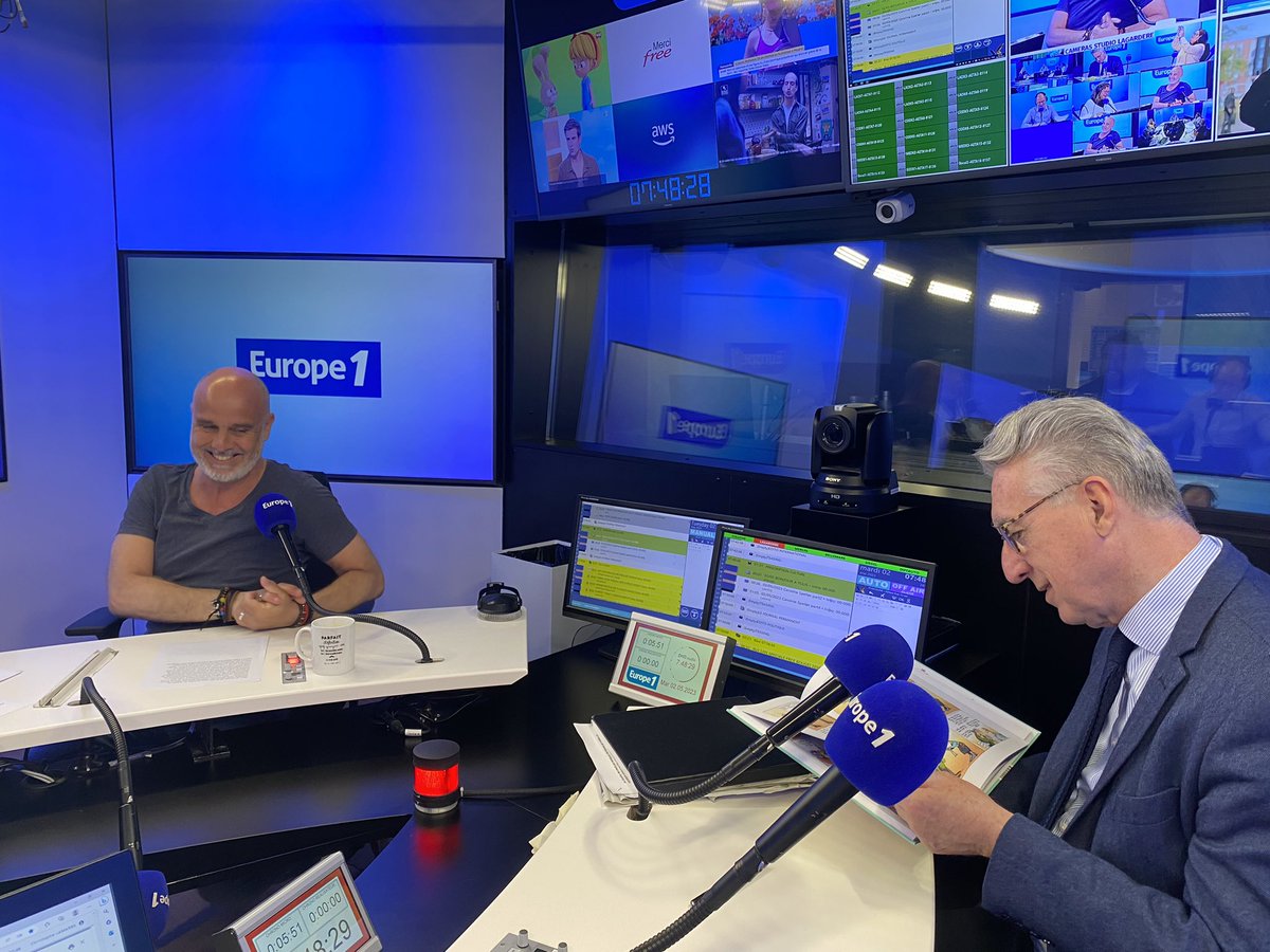 @ainsivalemonde passionné par la chronique de @fonzybanana ce matin sur @Europe1 📻