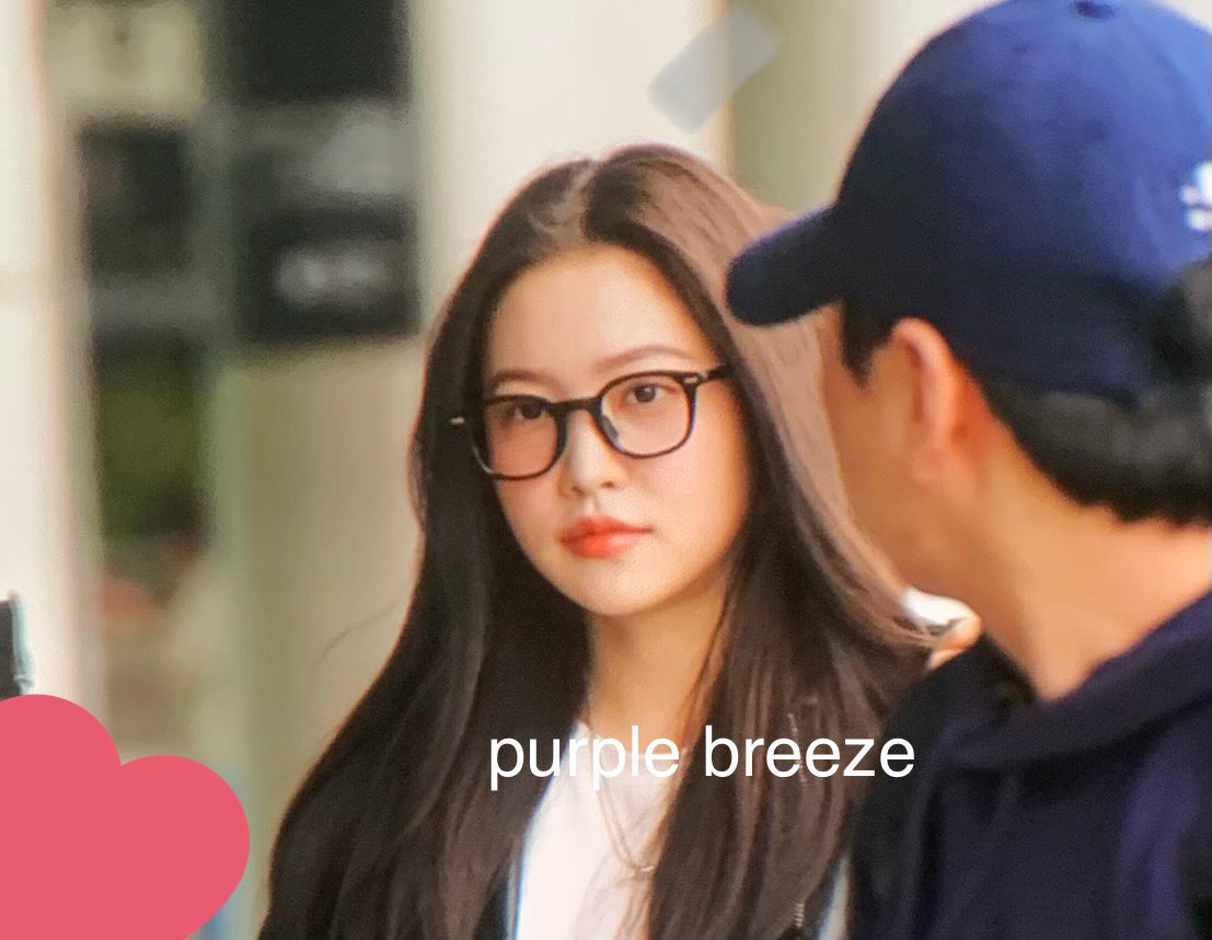 purple_breeze02's tweet photo. 230502 출국 

#YERI #예리 #김예림 
#RedVelvet #레드벨벳 https://t.co/ycBOO3AD3g