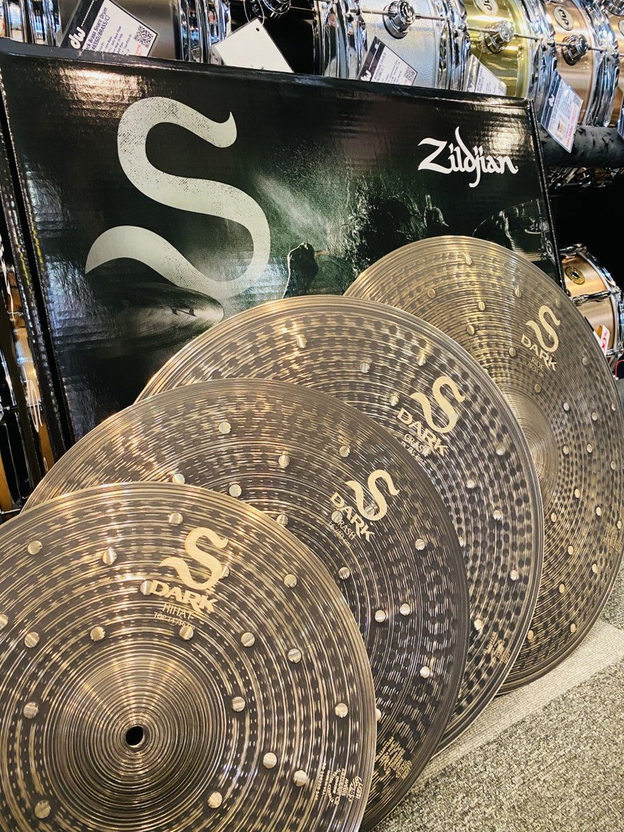 drumstation_akb's tweet photo. Zildjian【5月3日発売】
S Dark Cymbal Pack [NAZLSD4680 / 14 HiHats， 16 Crash， 18 Crash，20 Ride] 

5/3発売の注目の新シリーズ！
ジルジャン「S Dark」シンバルが店頭入荷！
ドラステ秋葉原試奏室に入りました！！
存分にお試しいただけますよ♫

https://t.co/mdWUE8sfKO

#Zildjian
#SDARK https://t.co/pMueDfeF8v