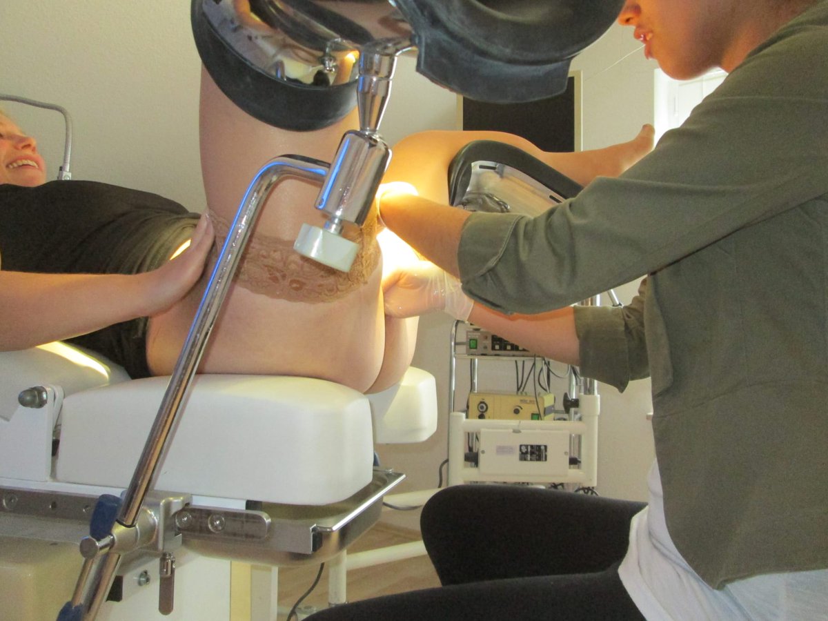 Whitepleasure_2's tweet photo. Fisting session
#fisting #whitepleasure #medical #examination #clinical #fetish #gyno #gynchair https://t.co/4XxnxCKghf