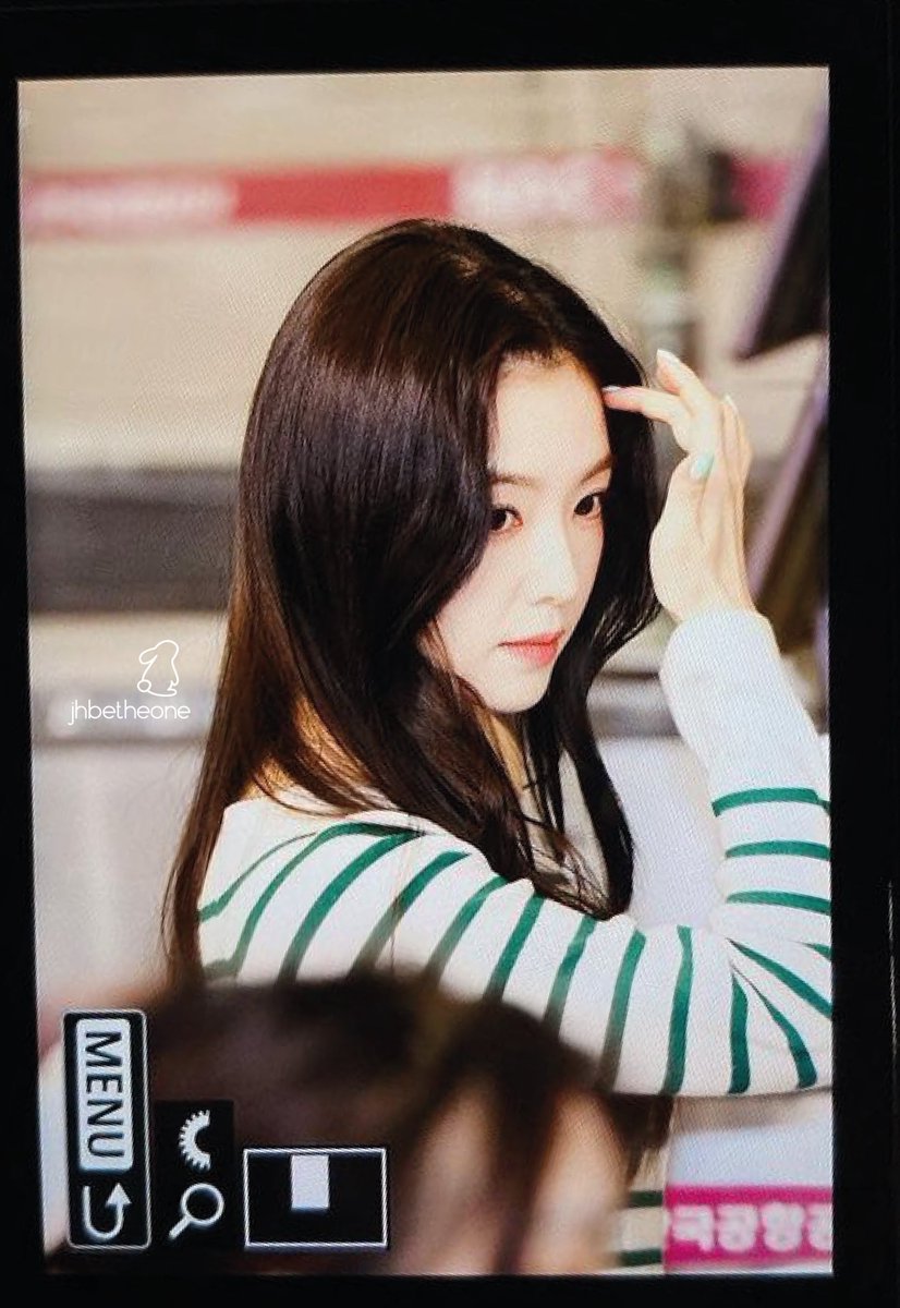 jhbetheone's tweet photo. Irene preview 2 @ 20230502 Gimpo Airport 

#아이린 #IRENE
#Redvelvet https://t.co/gJ1t8eHtgr