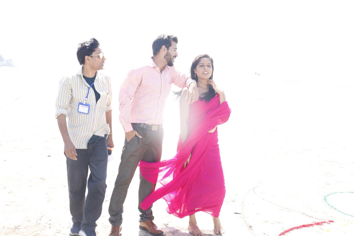 SmartKiller_'s tweet photo. Upcoming Bollywood Theatre Hindi Movie "SMART KILLER"-:
Our Movie Romantic Song Shooting #BTS  🤩🎬 &amp; reheasal also with important person Shravan Thakur - Brilliant Choreographer 
 #Upcoming #theatre  #smartkiller   #actresses   #actors  #Romantic #romanticsongs  #couplesgoals https://t.co/rVOtCpeS5R