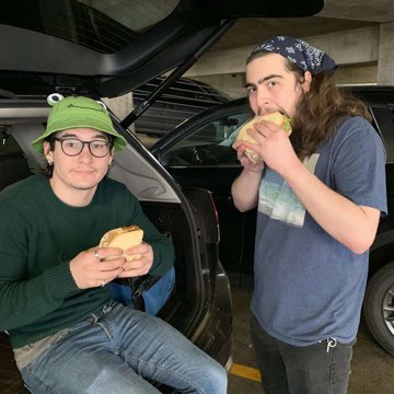 woonguswoop's tweet photo. I spotted this photo of @Schlamoodle and I taken by @kaitloche while scrolling through my camera roll and chuckled. It brings me pure joy every time. https://t.co/hwmcVhtOuk