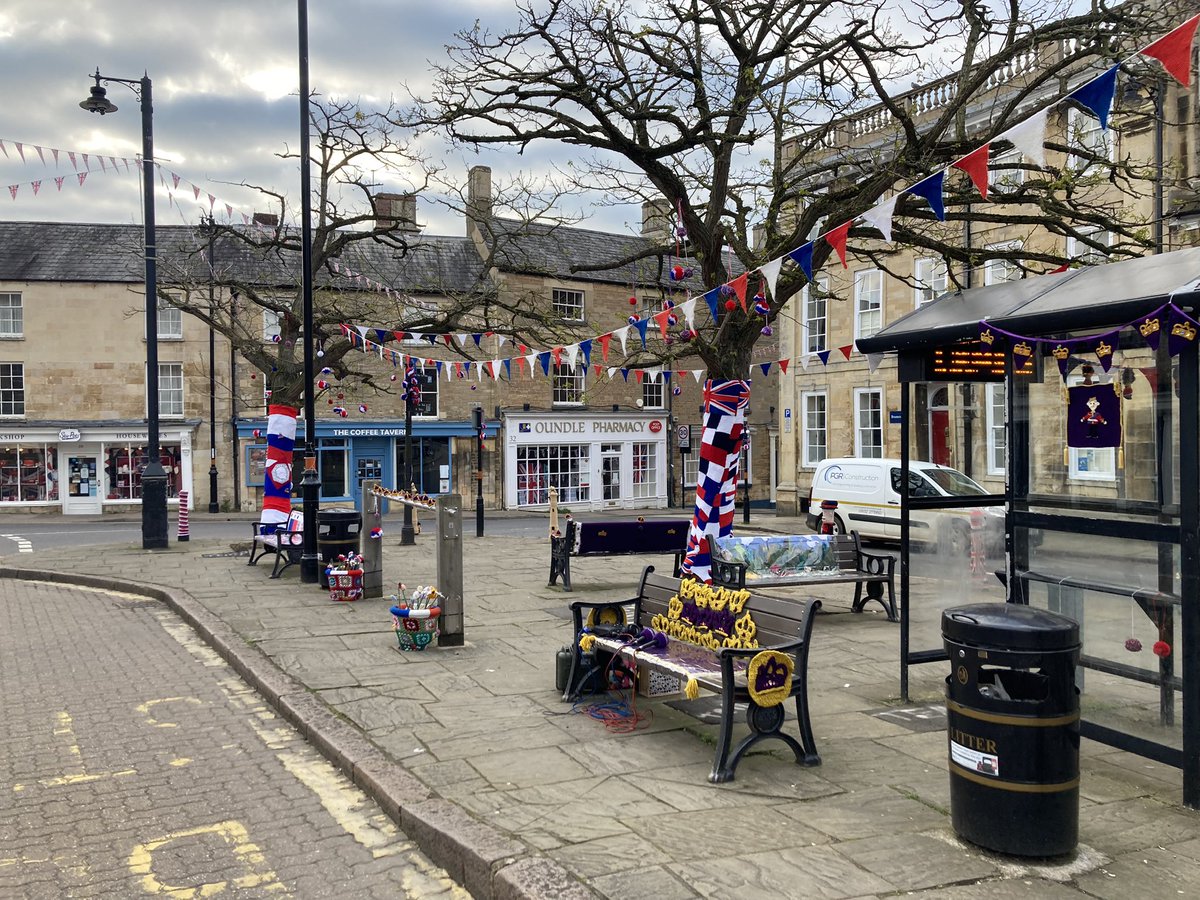 tompradio's tweet photo. Those ears 😂

I’m in Oundle, building up
to the coronation with some grade-A yarnbombers 😍✅💪

@BBCNorthampton @AmosAnnabel https://t.co/VhqDOIlotO