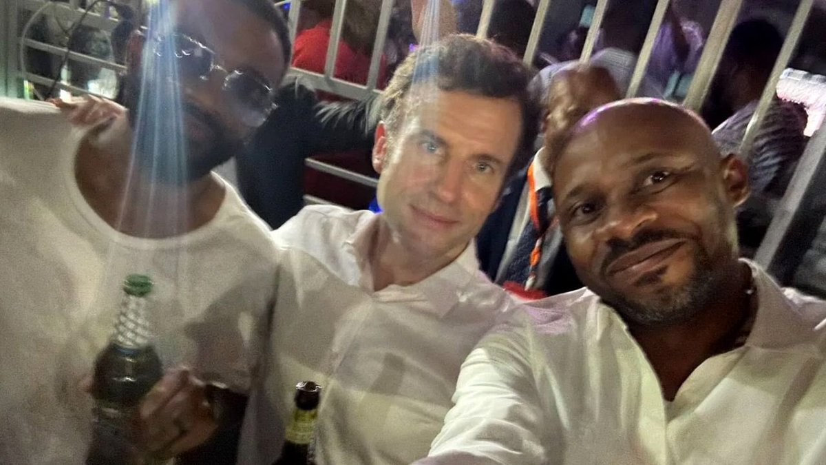 Kayisa's tweet photo. @Chancelle_B J’avais un pote qui s’occupait des pneus pendant la semaine #Quado à #Kinshasa et sortait tous les week-ends. Il n’ y a pas de sot métier. Courage Sister. Amahoro. J-L K https://t.co/0lJNKJQm88