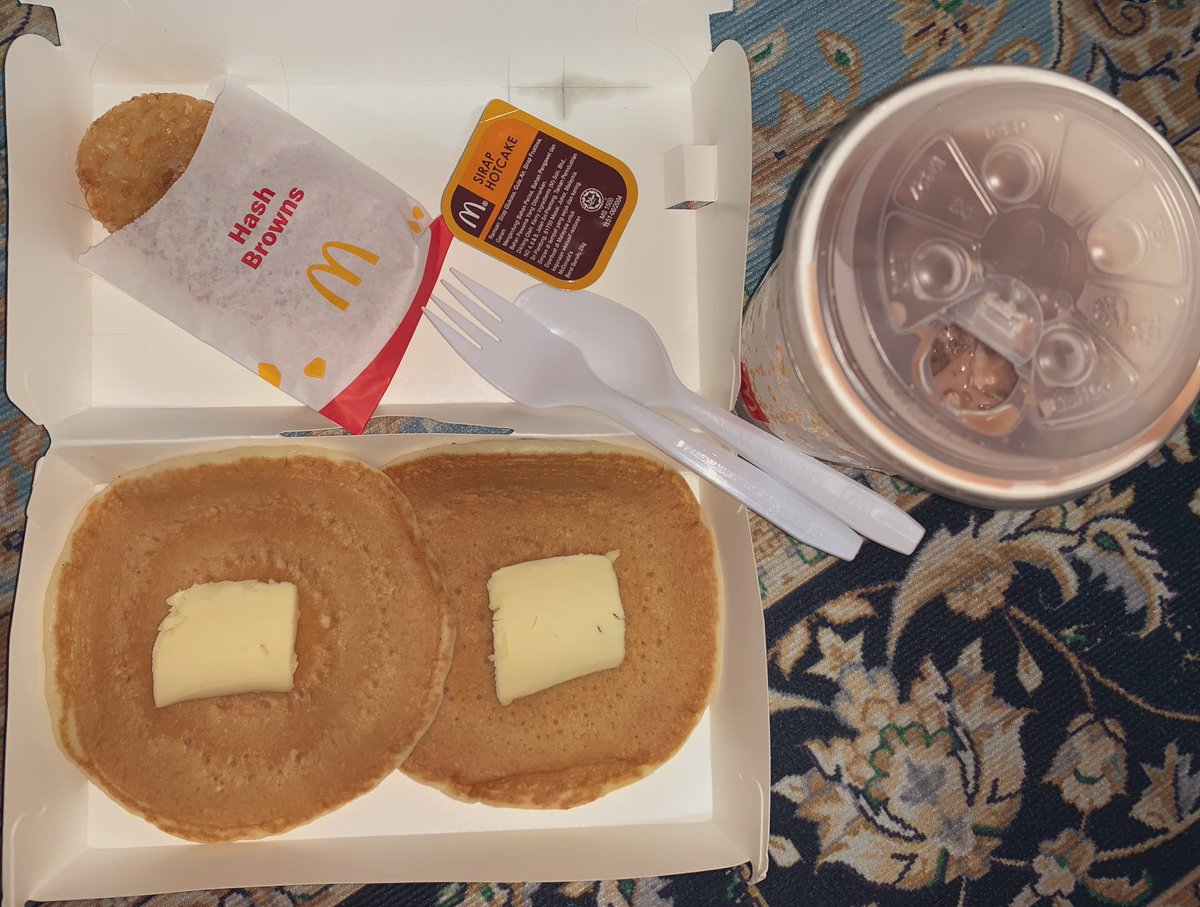 aina_zabidi's tweet photo. @McDMalaysia HotCakes for breaky https://t.co/cXZlIUOZ0Q