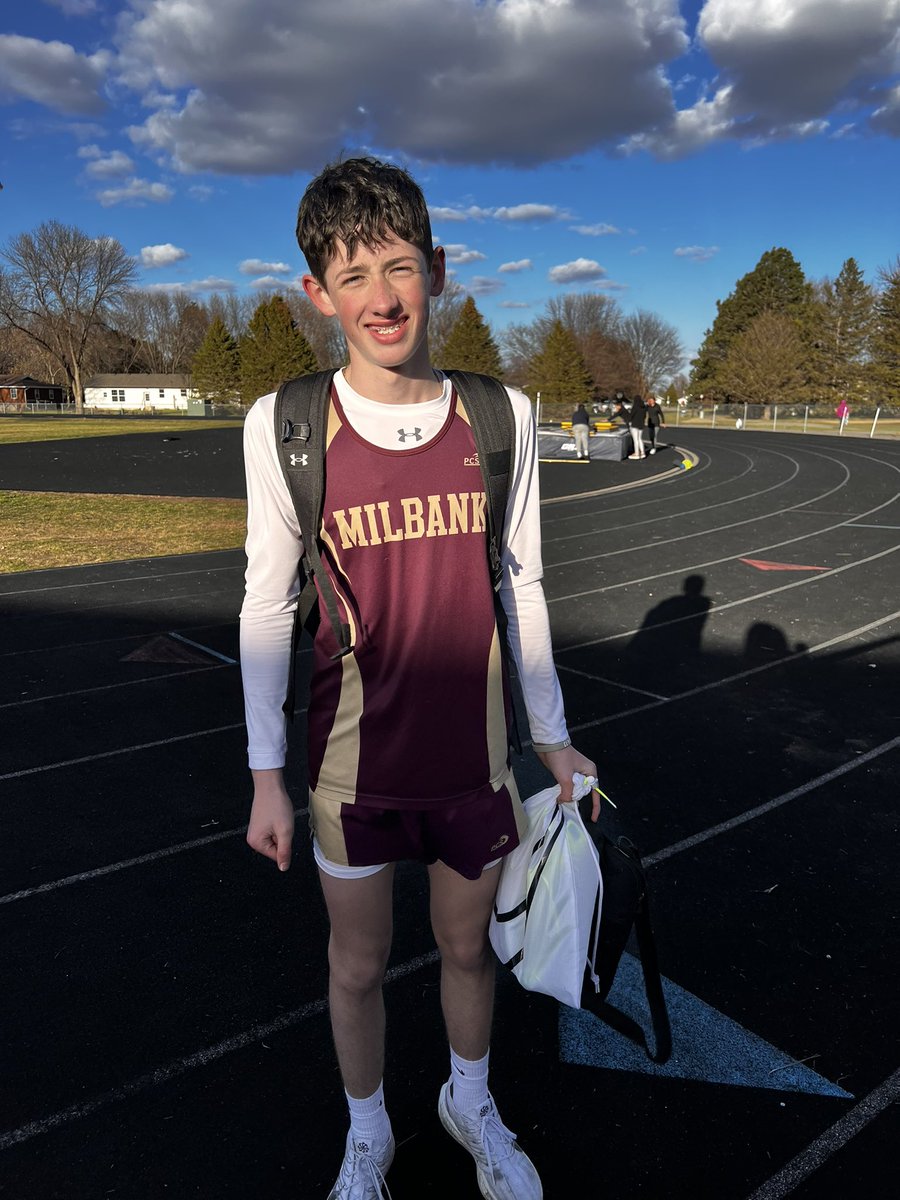KathleenAnn06's tweet photo. Congratulations @LincolnHolsche2 on breaking the Milbank 7th grade high jump record. PR 5’3” 👏👏👏
100 meter dash🥇
400 meter dash🥈 
High jump🥇 https://t.co/5S6jTqfnQj