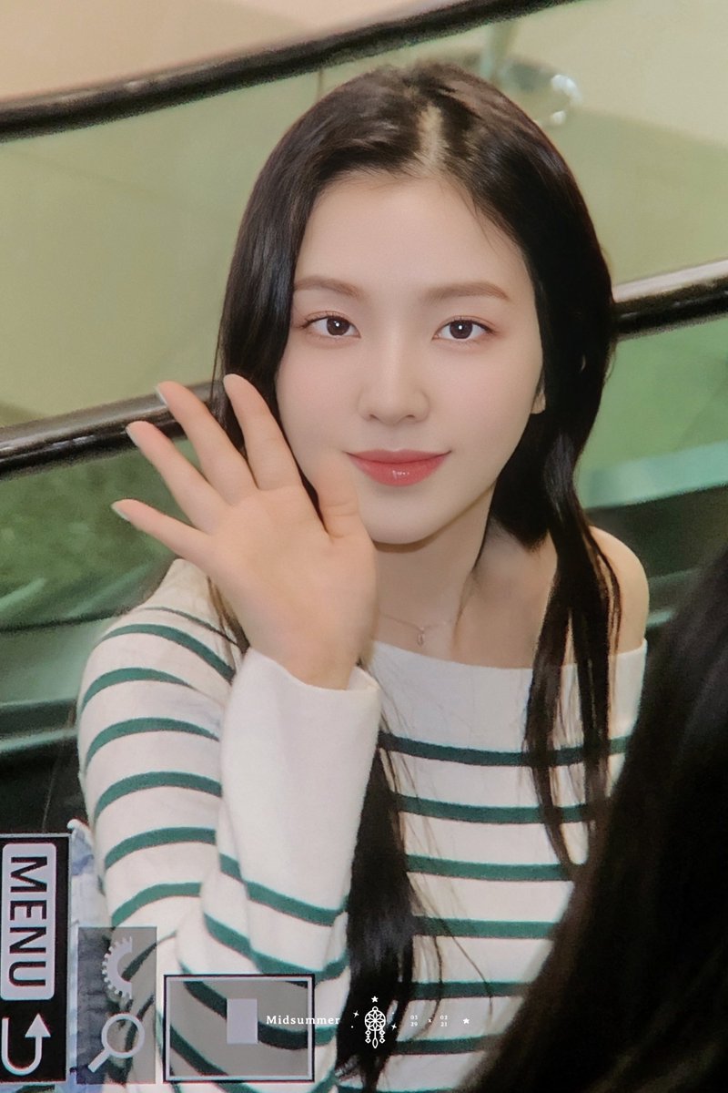 Midsummer0011's tweet photo. 230502
#아이린 #IRENE
 #REDVELVET #레드벨벳 https://t.co/yb7970UZ6O