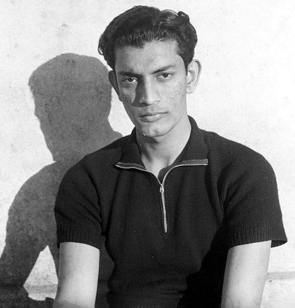 FilmHistoryPic's tweet photo. Satyajit Ray born on this day https://t.co/AbHagJurru