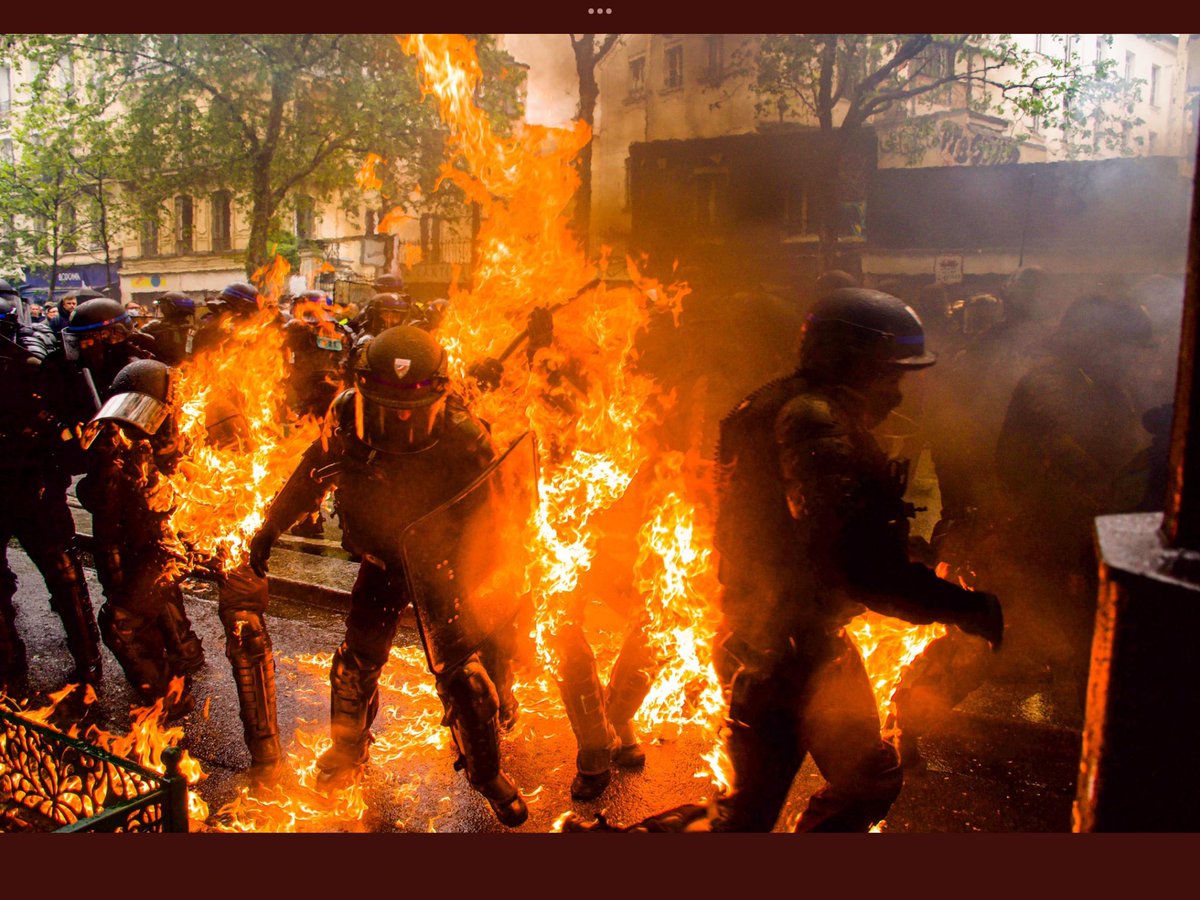 #1Mai2023 #Paris⚠️violences envers les forces de l’ordre encerclées dans un brasier avec une intention déterminée de causer de lourdes blessures➡️ordre  public chancelant selon appréciation sommaire des  arrêtés préfectoraux encadrant manifestation par Juridiction  Administrative