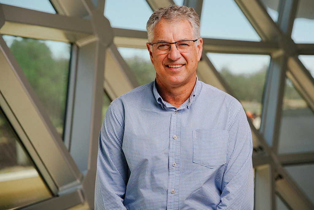 As the impact of Long COVID lingers in our community, thousands are still living with the effects and searching for answers.

Prof Steve Wesselingh joined ABC Afternoons to discuss the latest in Long COVID, including a $50m boost in government funding.

🎧 sahmri.au/LongCovid