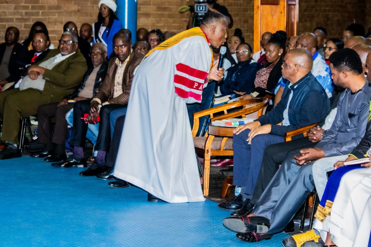 rlw_za's tweet photo. Worker's day Prayer service https://t.co/xRTlZuWThv