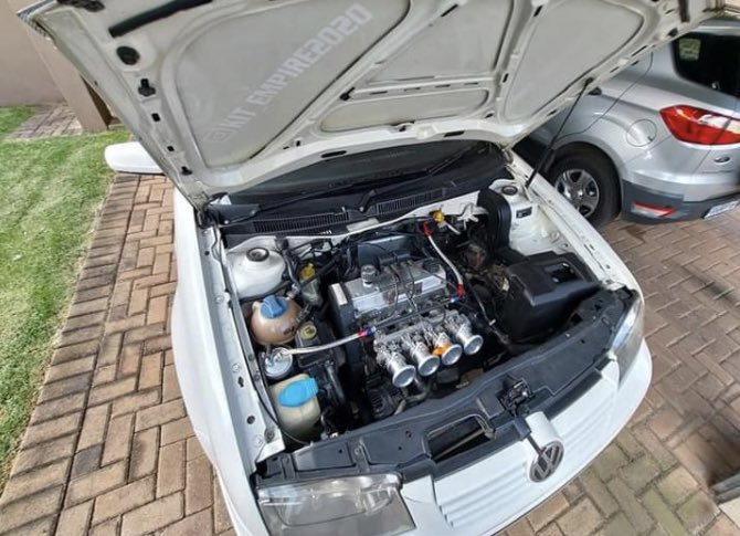 DonBag101's tweet photo. You weren’t expecting frame 4, right ?
#VW #Jetta #Mk4Jetta https://t.co/U8LaW4vTH4