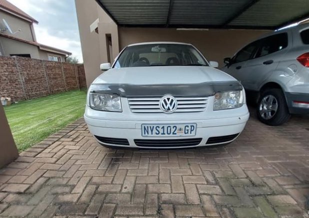 DonBag101's tweet photo. You weren’t expecting frame 4, right ?
#VW #Jetta #Mk4Jetta https://t.co/U8LaW4vTH4