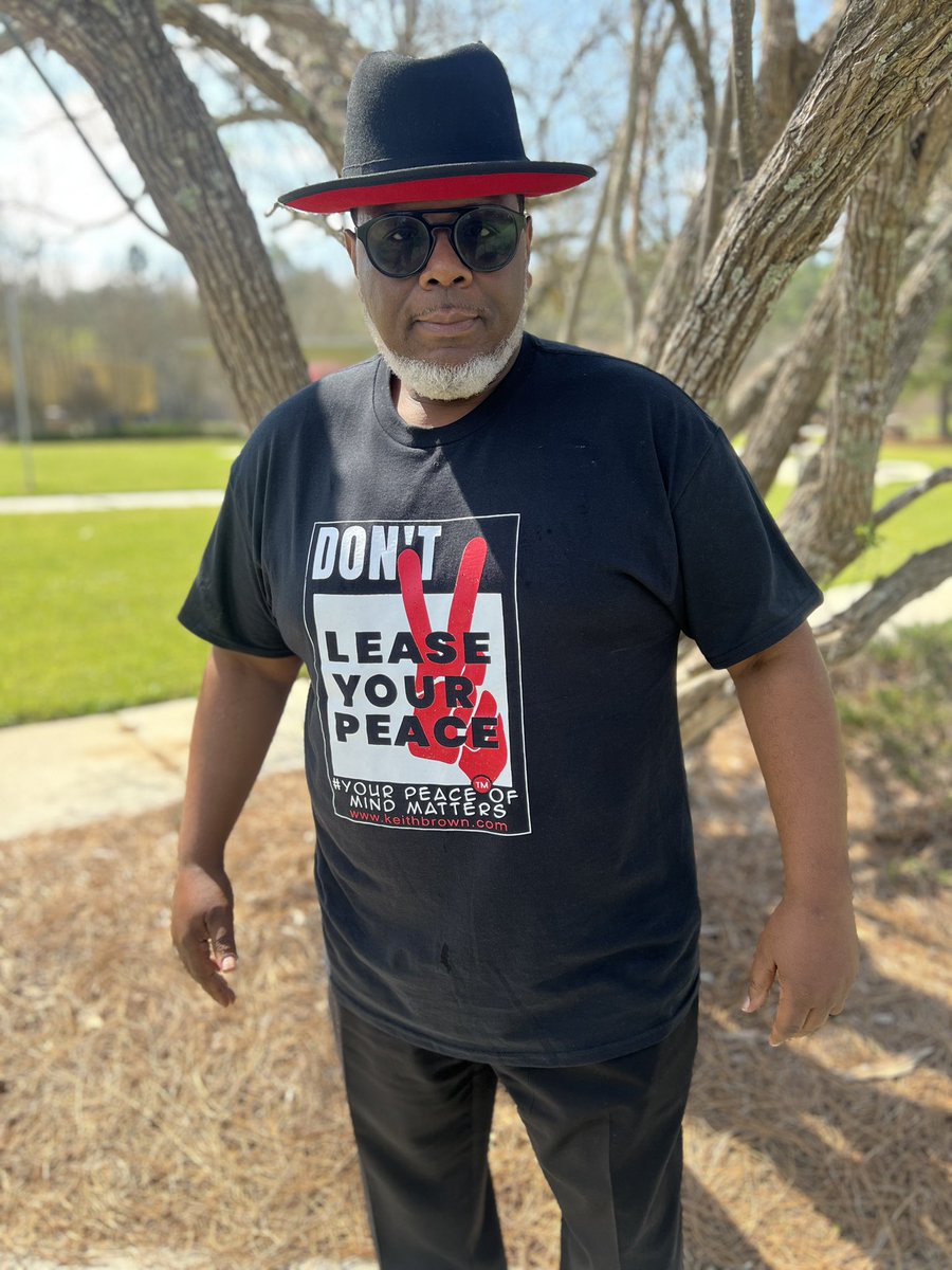 KeithLBrown1911's tweet photo. It’s Mental Health Awareness Month. “Don’t Lease Your Peace.” 
#MrImPossible #speaker #trainer #mentalhealthadvocate #MentalHealthAwareness #MentalHealthAwarnessMonth #dontleaseyourpeace #keithlbrown #aaespeakers #theipyagency #EndTheStigma https://t.co/PMNxQIYNWy