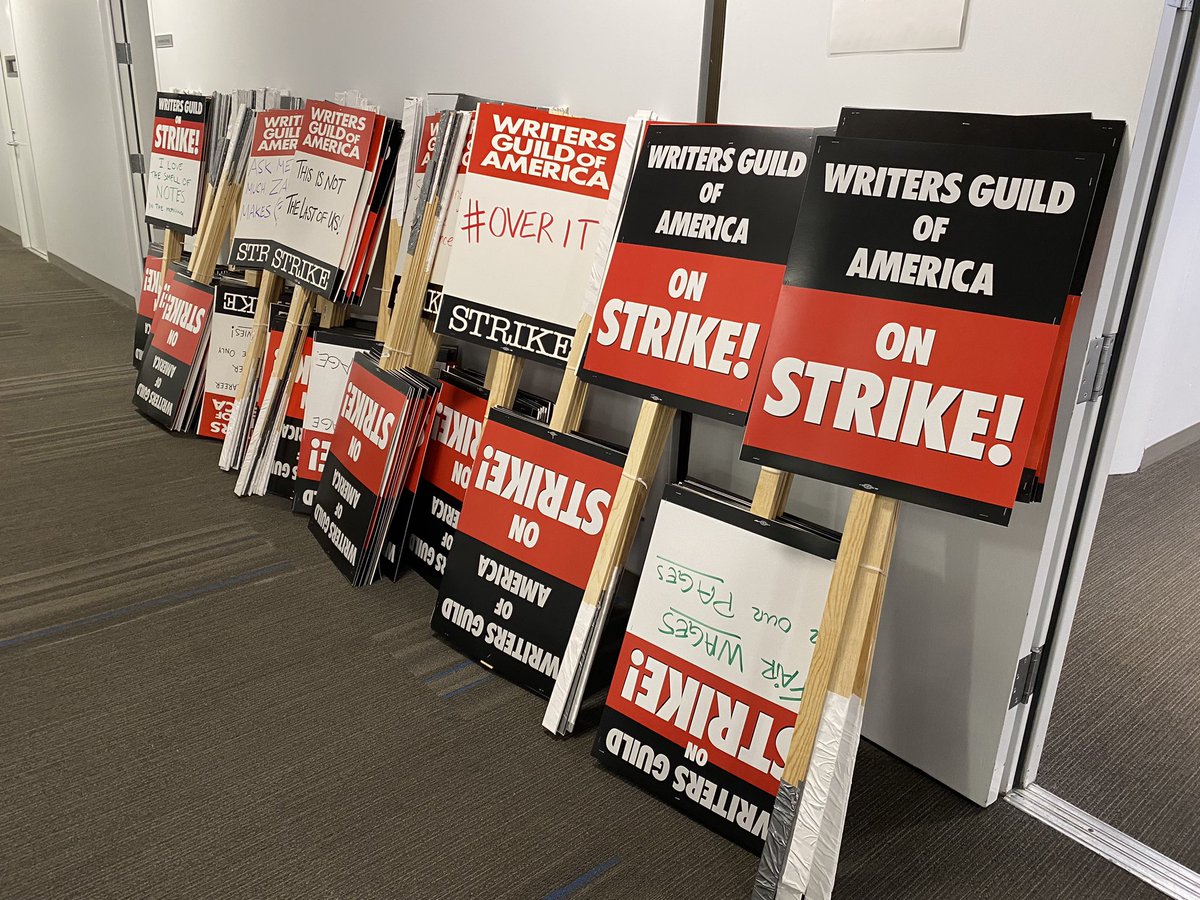 gracetding's tweet photo. Spent the evening making some cool signs with some cool people. Spirits are high and resolve is strong! See you on the line my friends. #WGAStrong #WGAStrike https://t.co/pODD52XM0j
