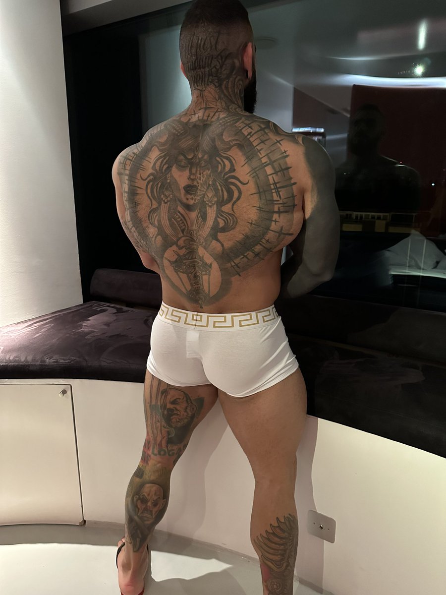 MIKA23FITT's tweet photo. Ya estoy de nuevo por aquí! 💋 me tumbaron las otras cuentas y perdí todo el contenido y los seguidores así que toca empezar de nuevo. Os dejo el enlace a mis cuentas personales, no tiene desperdicio 💦😈🔥🔥 https://t.co/kBqvfXKq2T https://t.co/puE1fGdHOd