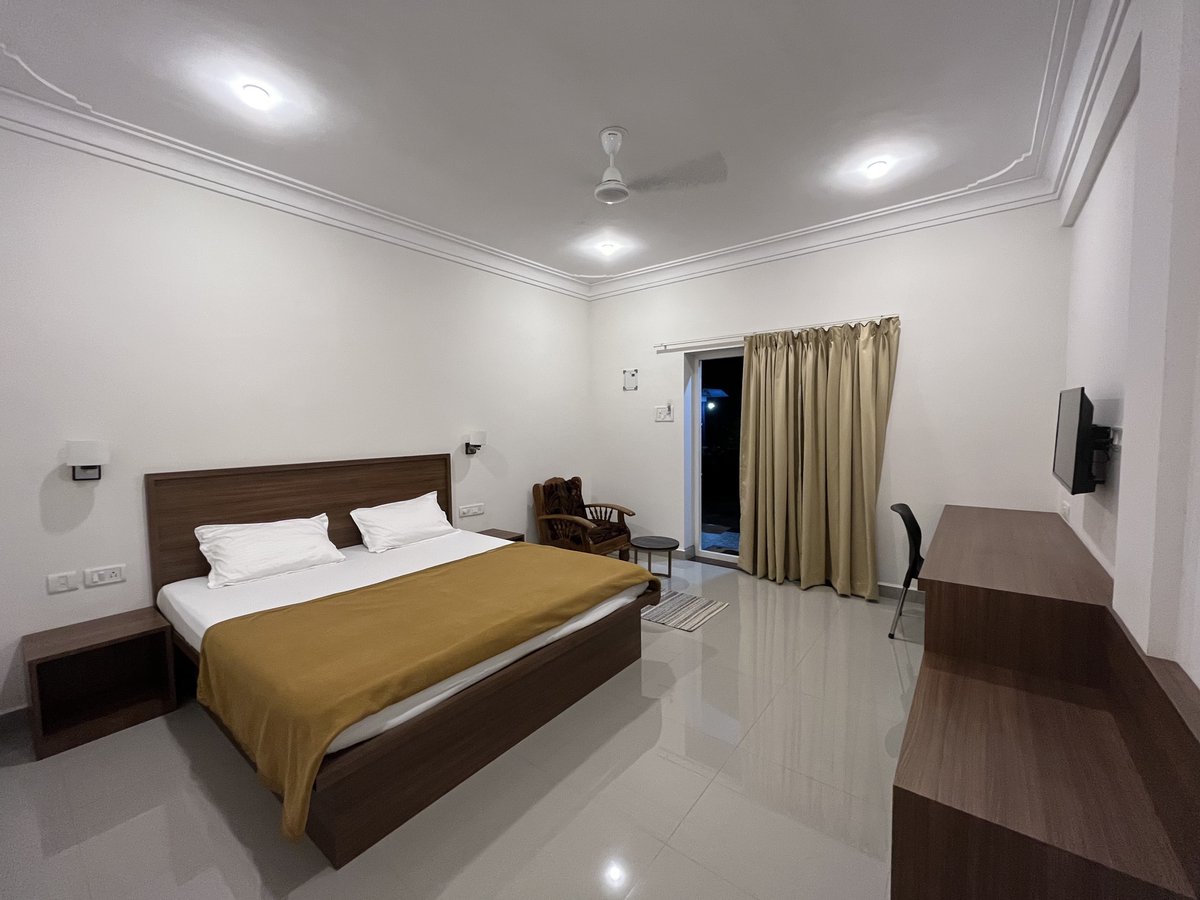 morjim_sunset's tweet image. At Morjim Sunset Hotel, they provide 1BHK Apartments with private kitchens and Deluxe AC Rooms.
Property Website: morjimsunset.com

#morjimbeach #hotelnearmorjimbeach #goabeachhotels