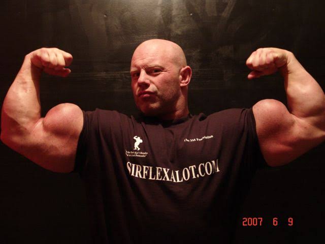 AlphaStud74's tweet photo. The biggesg biceps I have ever seen! I sure miss this epic alpha stallion. #muscleworship #muscledom #gaymuscle #MachosAlfa #gaystuds #biceps #alphastuds #machopreñador #flexing #bicepworship #musclestud #gayporn #musclehunks #musclelovers #biceplovers https://t.co/LyE0hgixuC