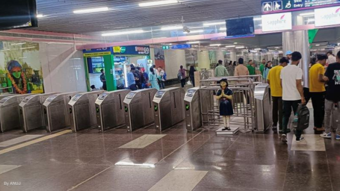 RailAnalysis's tweet photo. #DelhiMetro Update: Separate entry-exit points & #AutomaticFareCollection gates remodelled at #SarojiniNagarMetroStation for the convenience of passengers
Read more...https://t.co/aebrIrEdjF
@OfficialDMRC
#electrical #metro #stations #infrastructure #electronic #DMRC https://t.co/2ROSDjIUWc