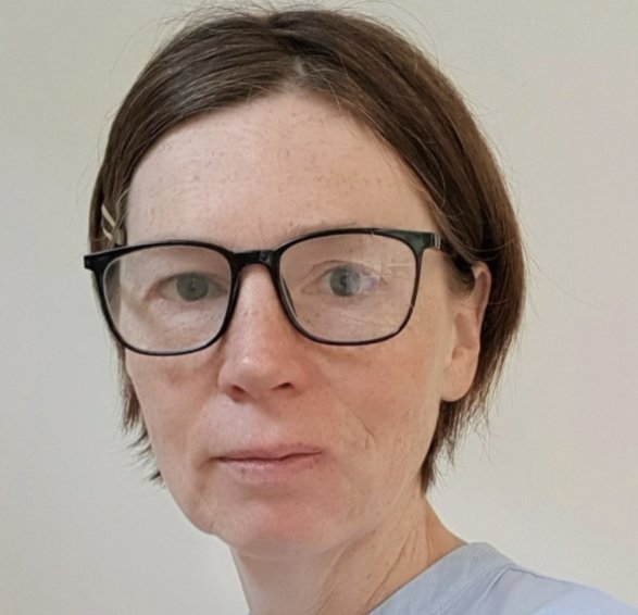 konold's tweet photo. Gruselkabinett der Seriengründerinnen von #NoInfam und #NoFidK gründeten mittlerweile "Demokratiemanufaktur".

- Diplom Kauffrau Nora von Obstfelder
- Dr. Nicole Reese
- Dr. Ulrike Guerot
- Dr. Kristina Schröder

https://t.co/z5BpjVWv0u https://t.co/PBblCRigjj