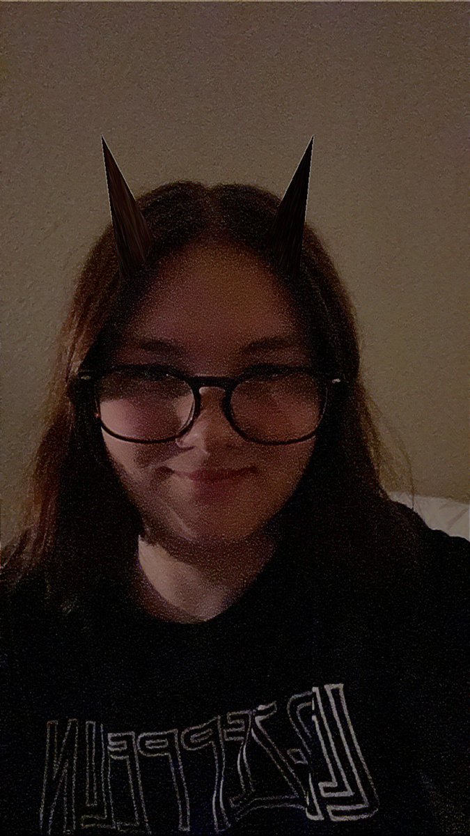 lspostingLs_'s tweet photo. the person behind the jesse pinkman pfp

ty for 200 followers btw ^_^ https://t.co/V2YTsh6jdB