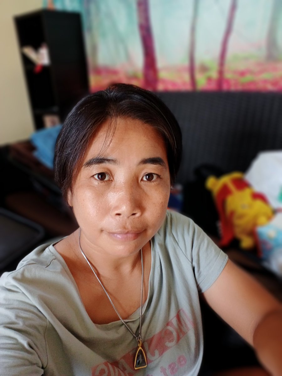 chabaphol's tweet photo. เปลี่ยนหลังคาใหม่รับลมร้อนจร้า https://t.co/5Lf01zaF98