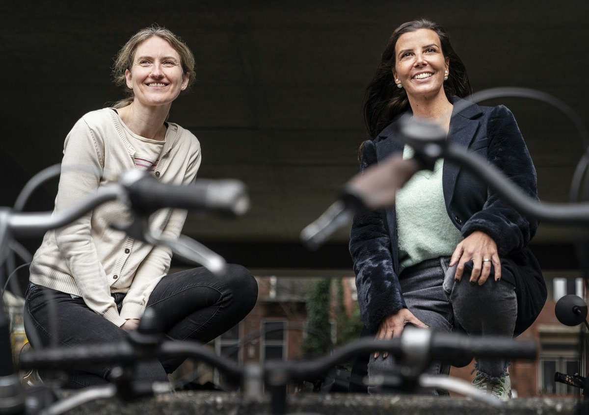 25% van de bevolking in 🇳🇱 spreekt thuis geen Nederlands. In onderwijs is dat wél de voertaal en zien we die variëteit niet terug 🤔

Wat voor impact heeft dat op de meertalige bevolking en hun plek in de maatschappij? Taal voor de Toekomst zoekt het uit 👇rug.nl//news/2023/05/…