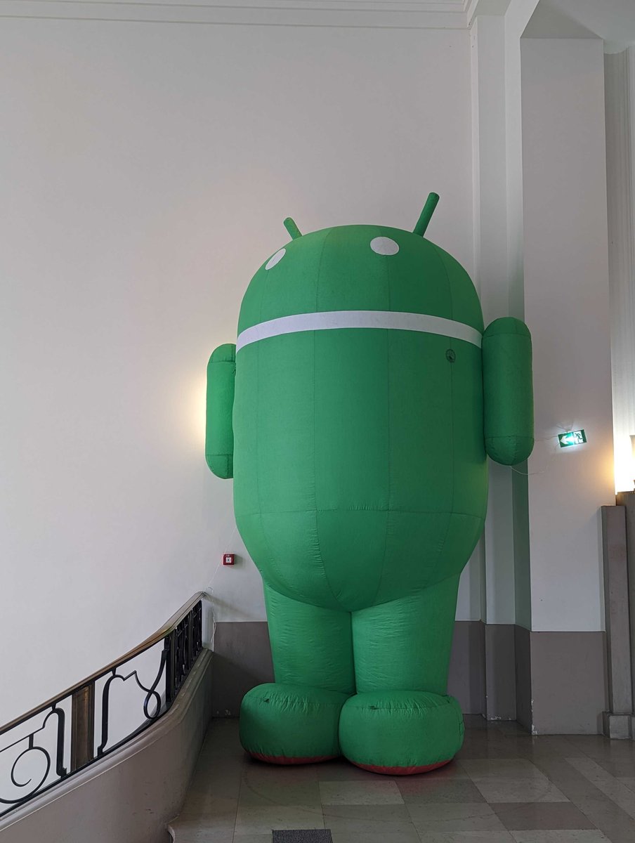 LaMobilery's tweet image. La semaine passée, Julie, Sidiki, Guillaume et Axel étaient aux AndroidMakers 👾
2 jours de conférences, de rencontre et d'échanges entre plus de 800 développeurs.ses, tous là pour apprendre, s'inspirer et faire le monde de demain 💪
#Android #AMxDC23 #AndroidMakers