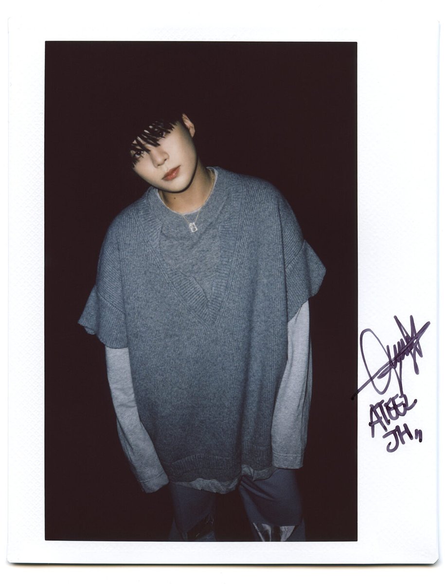 viviennewwlady's tweet image. #ATEEZ #MINIV #JONGHO

page 9